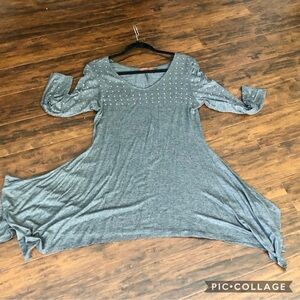 Gray Top w/Shark Bite Sides & Tiny Nail Heads